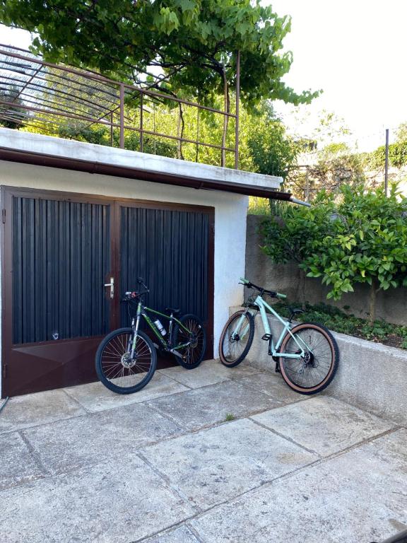 Jízda na kole v ubytování Apartmani Zdenka Pobri nebo okolí