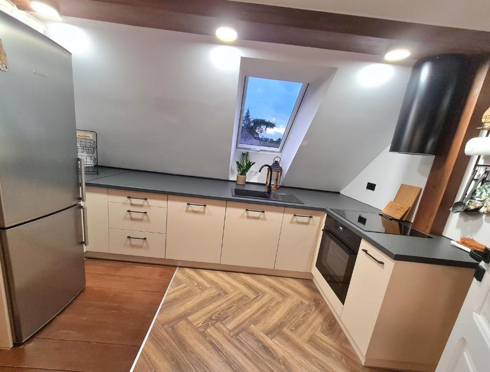 Kuchnia lub aneks kuchenny w obiekcie Apartament nad BRDĄ , agroturystyka.
