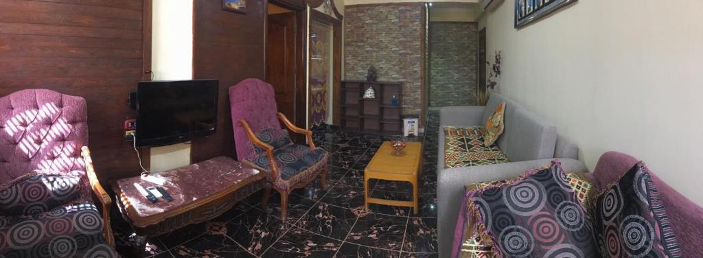 Posezení v ubytování Dahab Home bed&breakfast