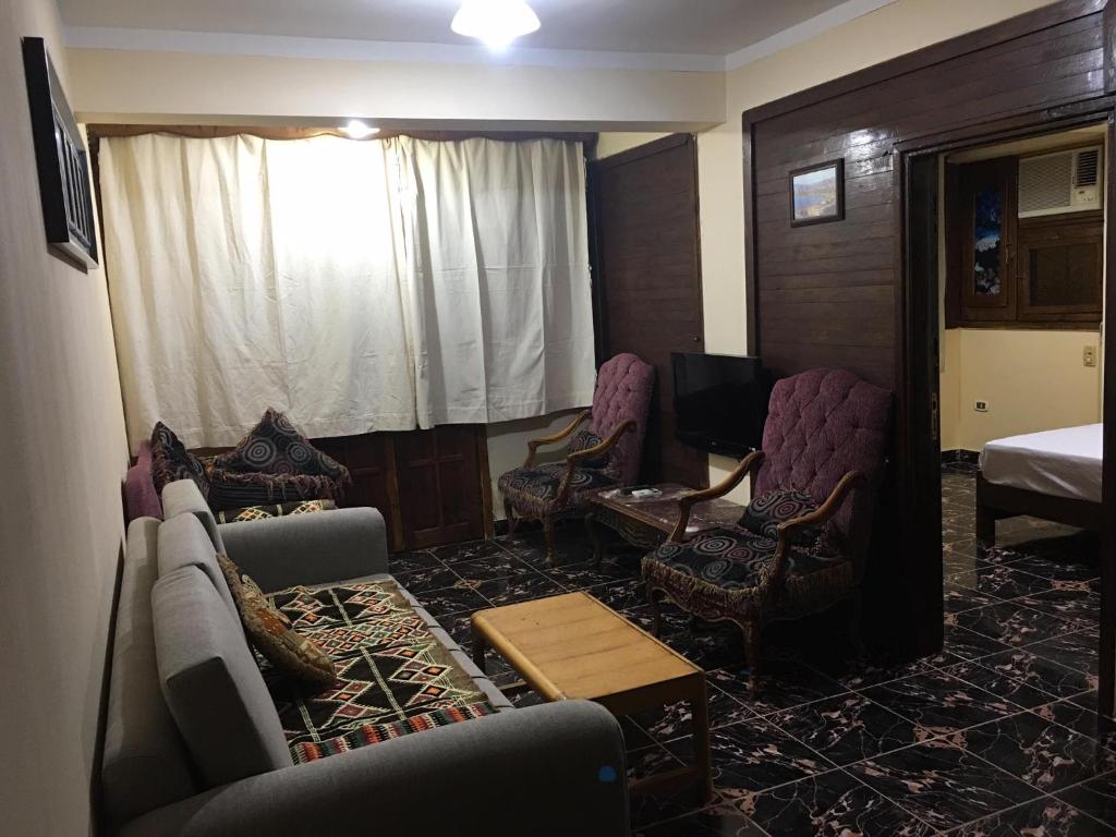 Posezení v ubytování Dahab Home bed&breakfast