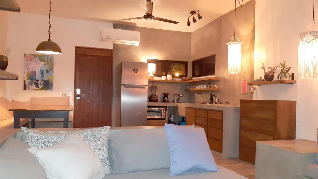 Kuchyň nebo kuchyňský kout v ubytování Moyas House