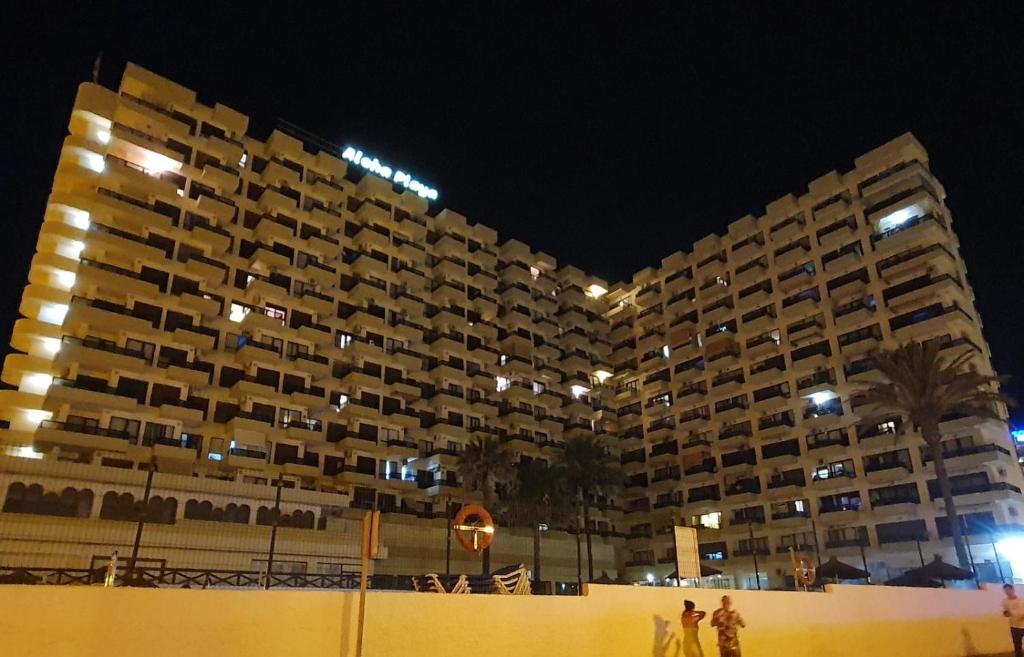 Budynek, w którym mieści się apartament