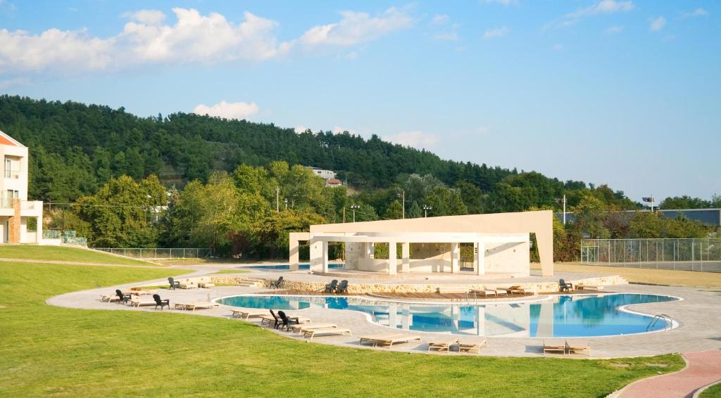 Elpida Resort & Spa