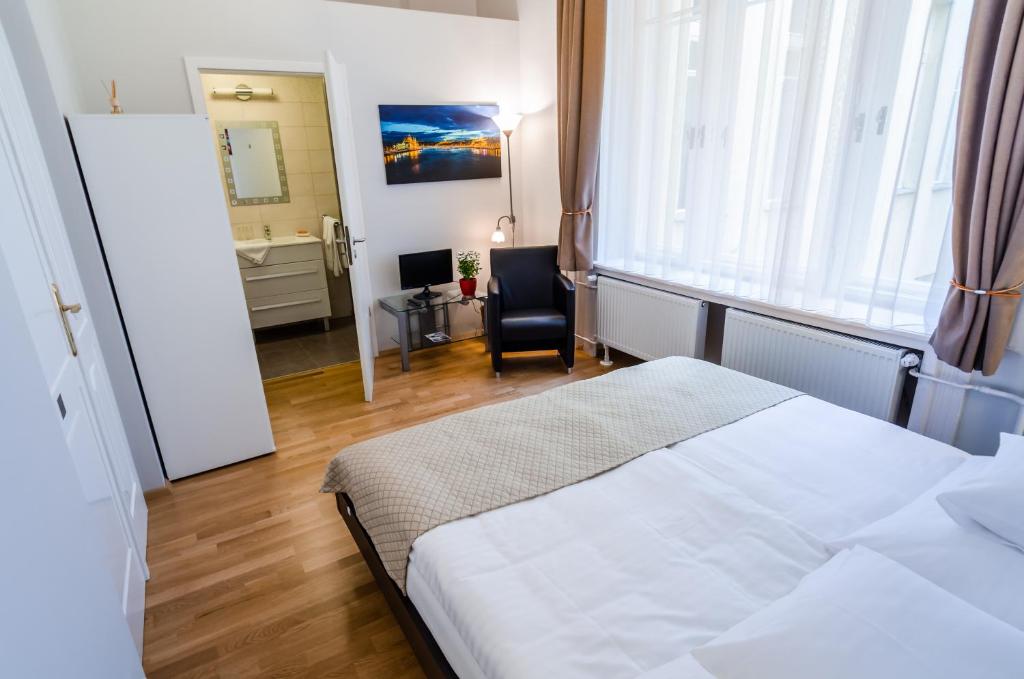 Postel nebo postele na pokoji v ubytování Anabelle Bed and Budapest