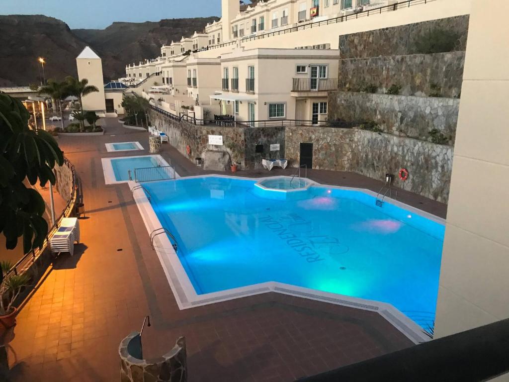 Cozy modern house, in a complex with a swimming pool, Puerto ...