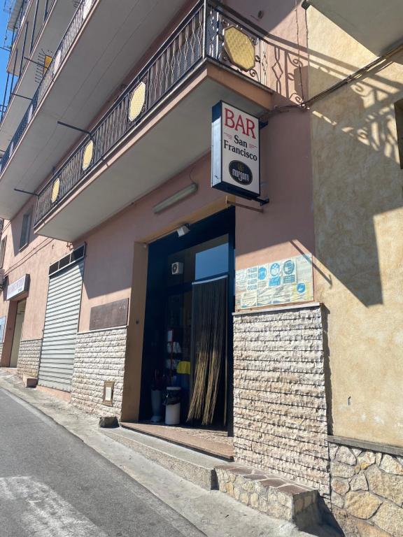 Budova, v ktorej sa ubytovanie bed & breakfast nachádza