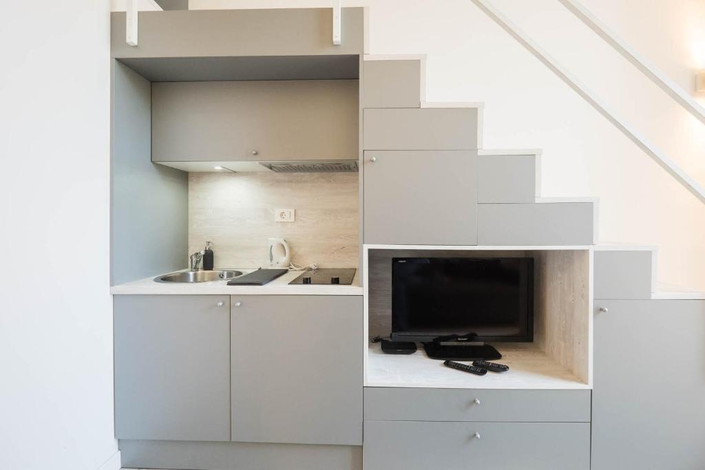 Kuchyňa alebo kuchynka v ubytovaní Gallery Duplex Studio