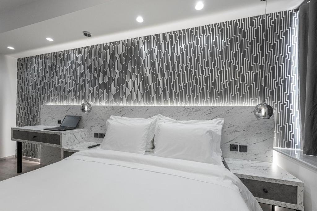 Ethereal Athεns - 2