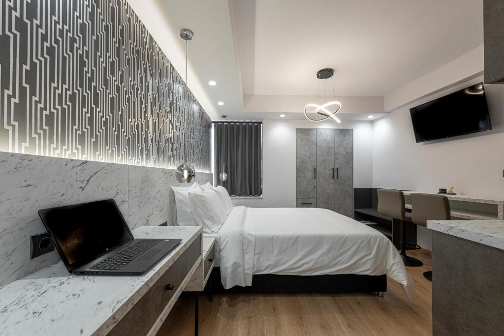 Ethereal Athεns - 4