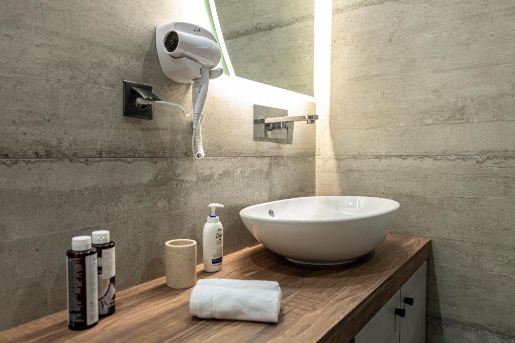 Ethereal Athεns - 6