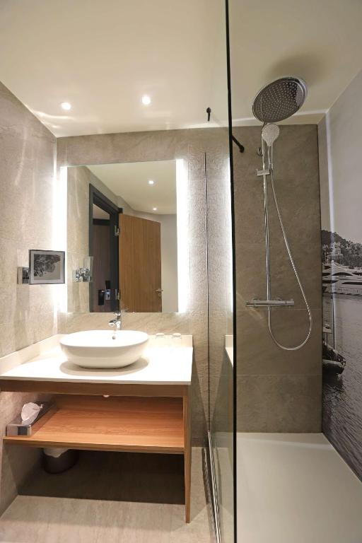 Radisson Hotel Nice Airport - Resim 28