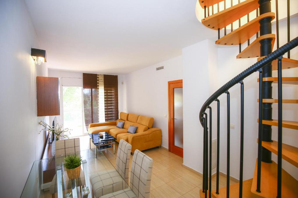 BLAUMAR Planet Costa Dorada, Salou – Updated 2023 Prices