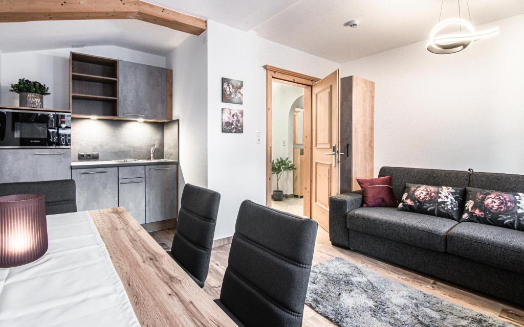 Kuchnia lub aneks kuchenny w obiekcie La Tombola Appartements