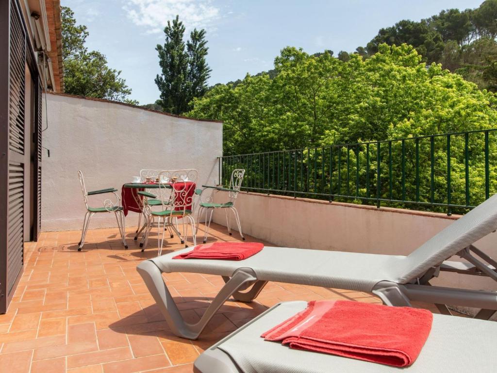 A balcony or terrace at Apartment S'Esquirols Nº1 by Interhome