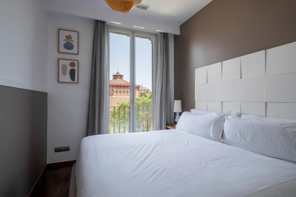 Aspasios Market Balconies Apartments - 8