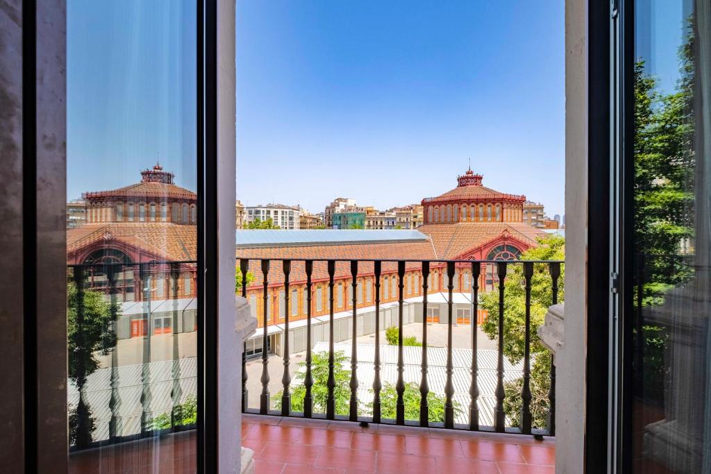 Aspasios Market Balconies Apartments - 4