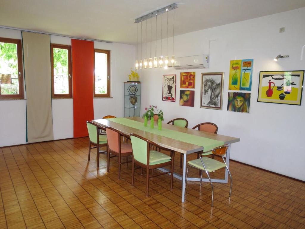 Fotografia z galérie ubytovania Holiday Home Valek by Interhome v destinácii Jasenice