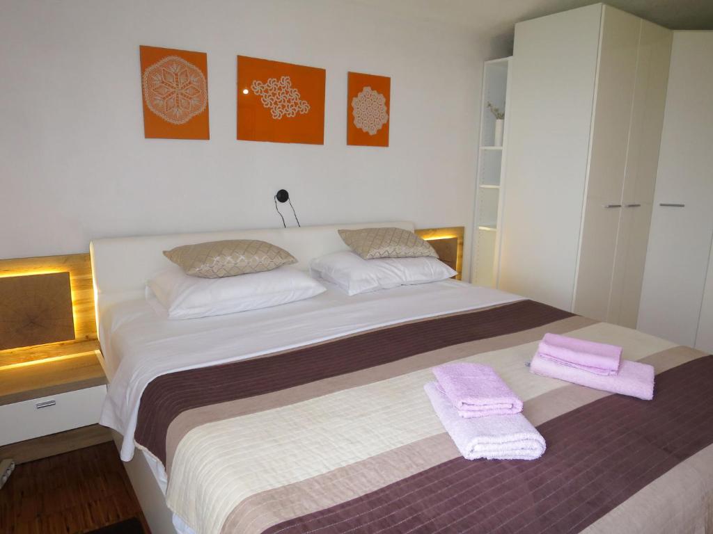Posteľ alebo postele v izbe v ubytovaní Holiday Home Valek by Interhome