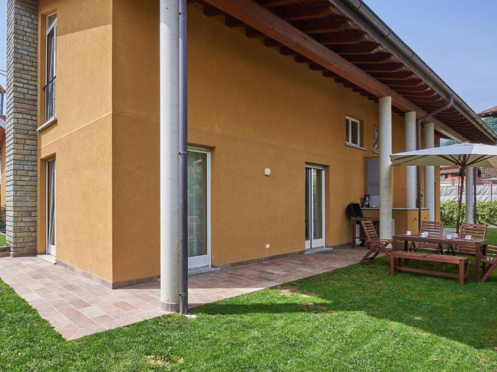 Zahrada ubytování Holiday Home Gamma by Interhome