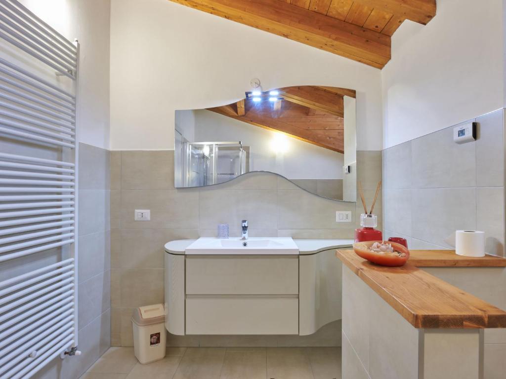 Fotografie z fotogalerie ubytování Holiday Home Gamma by Interhome v destinaci Dongo
