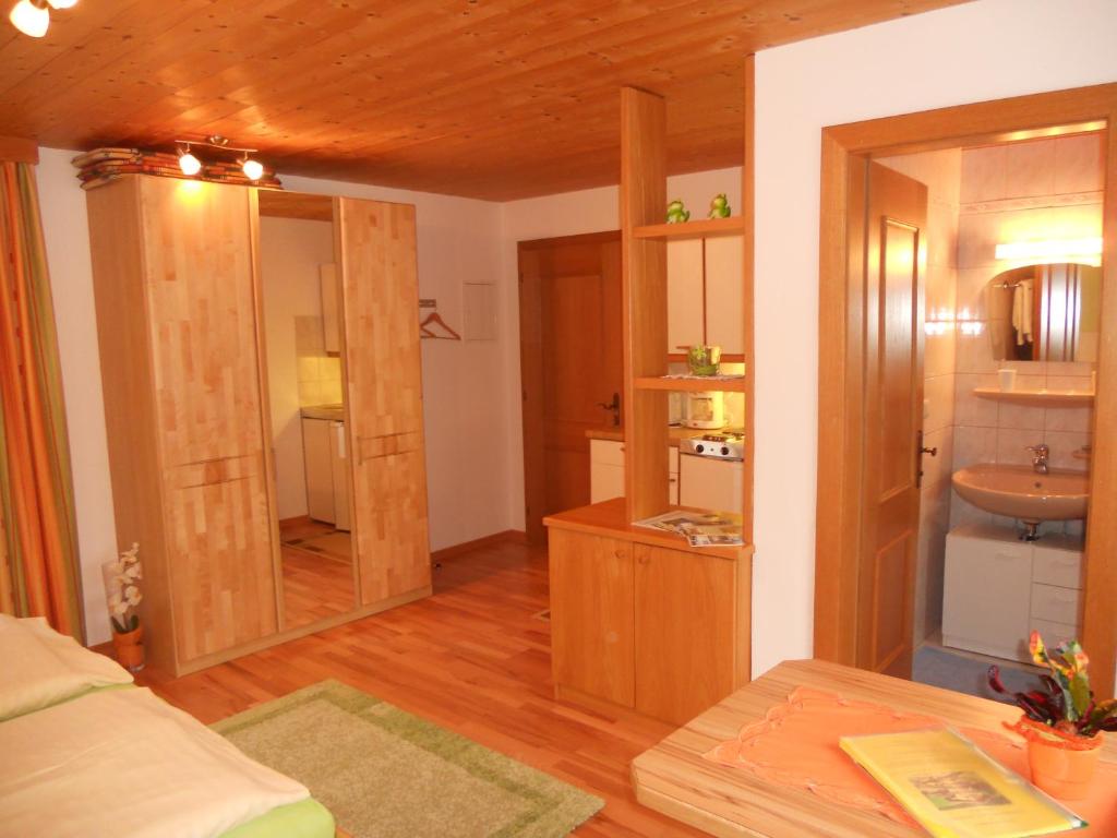 Kuchyňa alebo kuchynka v ubytovaní Appartements Sonnberg