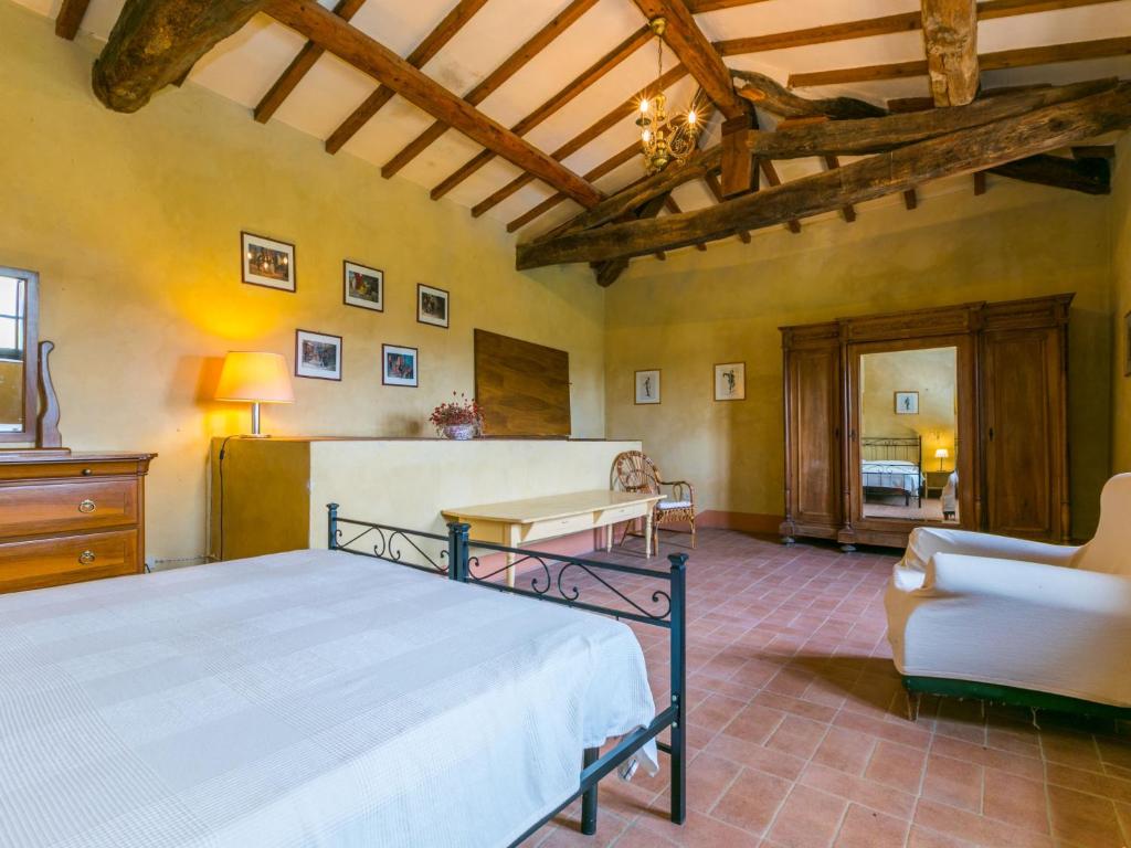 Posteľ alebo postele v izbe v ubytovaní Holiday Home Buca dei Merli by Interhome