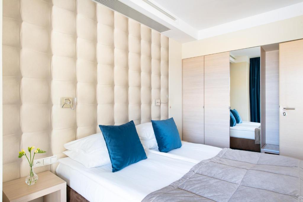 Postel nebo postele na pokoji v ubytování Hotel Arkon Park Gdańsk- Destigo Hotels
