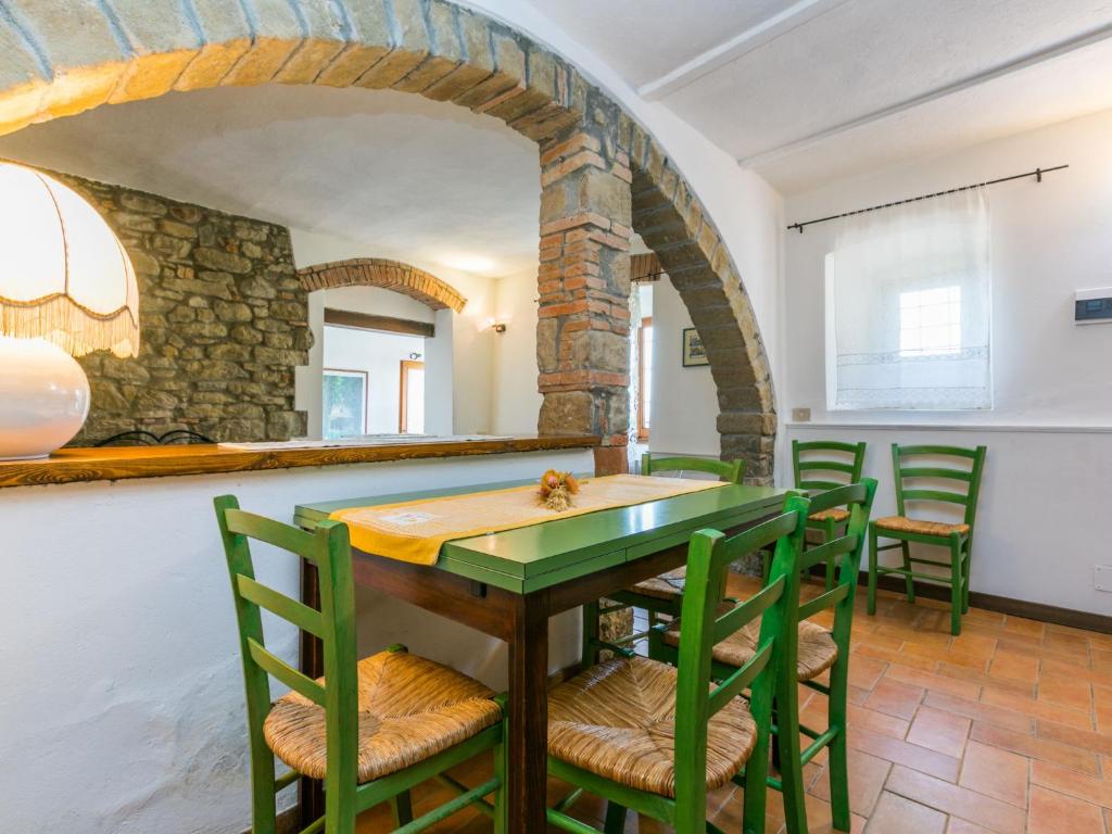 Zdjęcie z galerii obiektu Holiday Home Appartamento Piccolo by Interhome w mieście Reggello