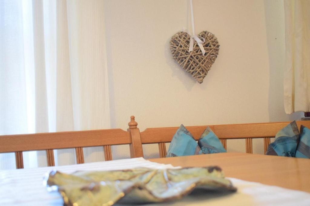 Postel nebo postele na pokoji v ubytování Ferienwohnung Geiger