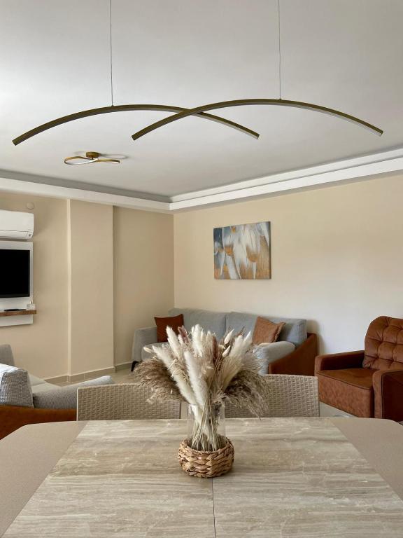 TV a/nebo společenská místnost v ubytování Belek Golf Village Apartments