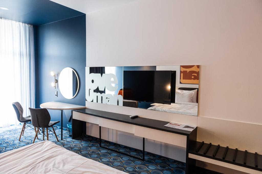 LOMO Hotel Uman - Standaard King Room