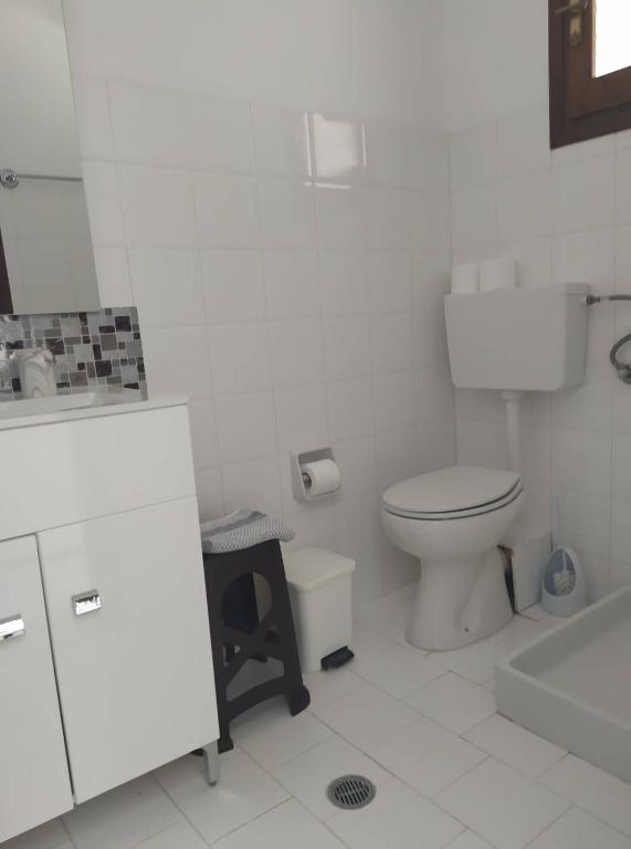 A bathroom at Andreas Apartments