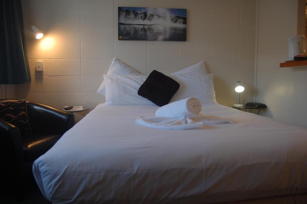 
Queen Studio with Spa
