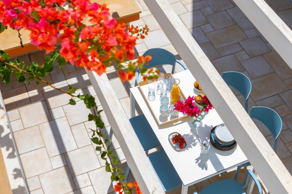 Restaurace v ubytování Protaras Seafront Villa Violetta