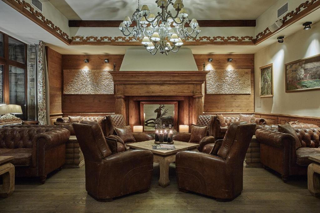 Posezení v ubytování Aries Hotel & SPA Zakopane