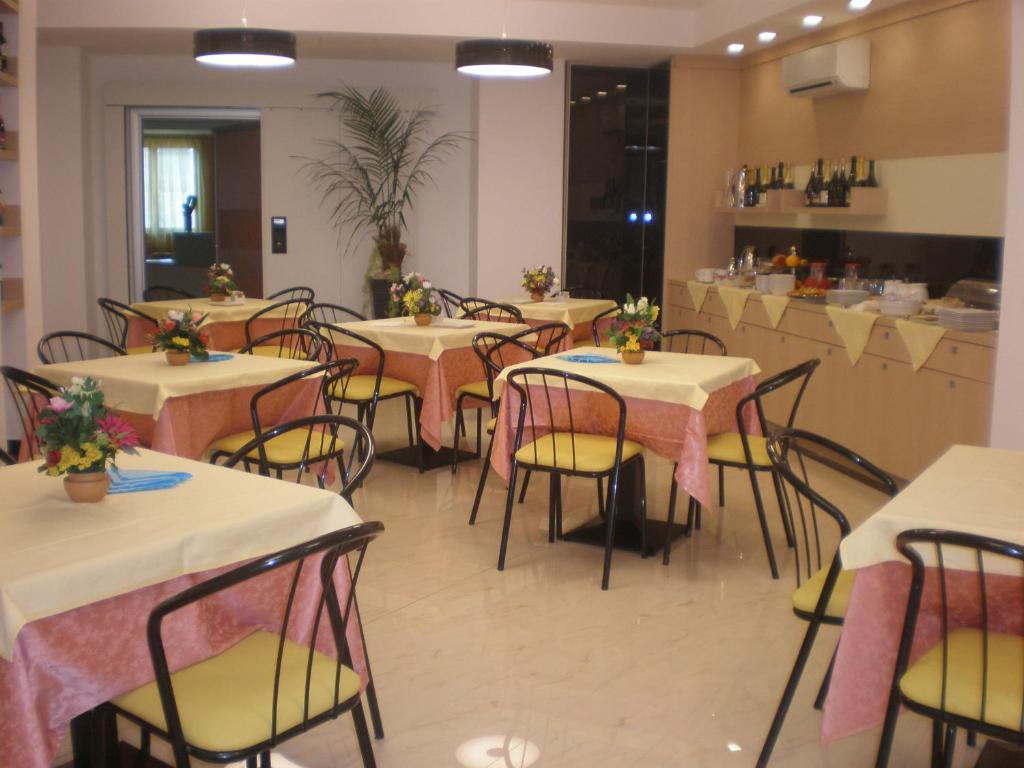 Restaurace v ubytování Groane Hotel Residence