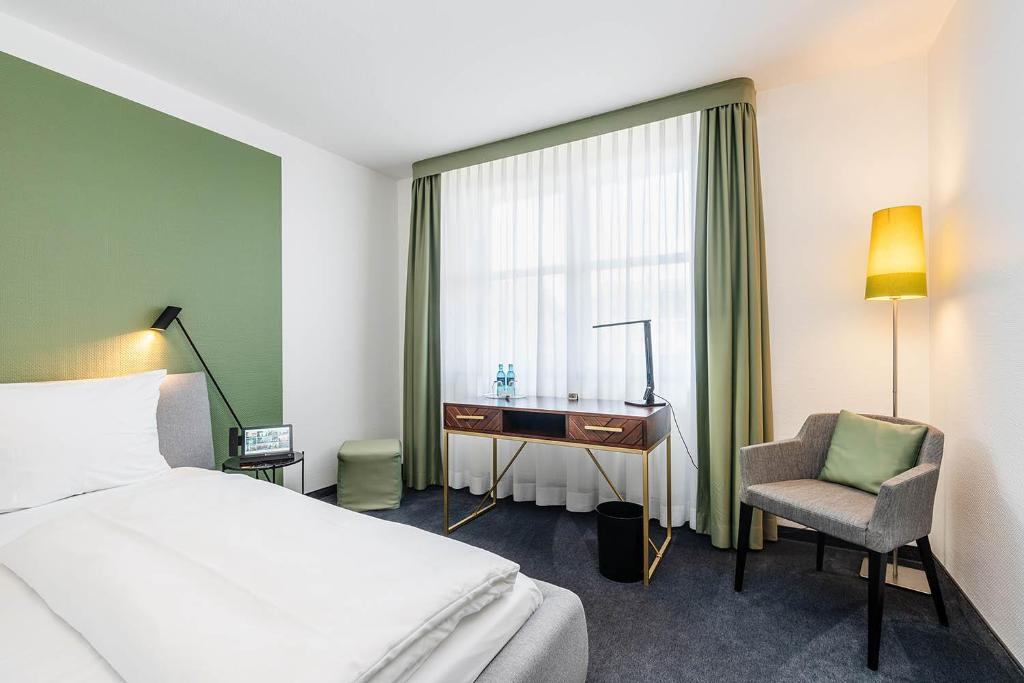 Hotel Frechener Hof - Deluxe Single Room