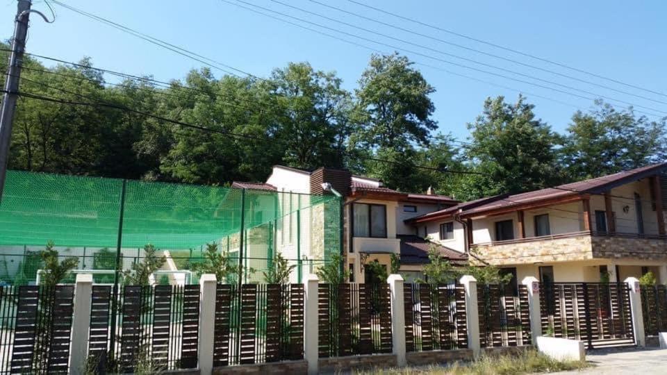 Photo de la galerie de l'établissement Casa Beatrice, à Grăjdana