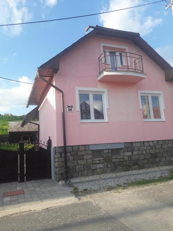 The building in which the holiday home is located
