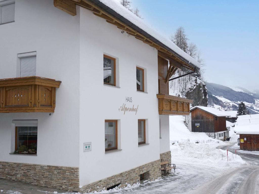 Výhľad na hory alebo výhľad na hory priamo z apartmánu