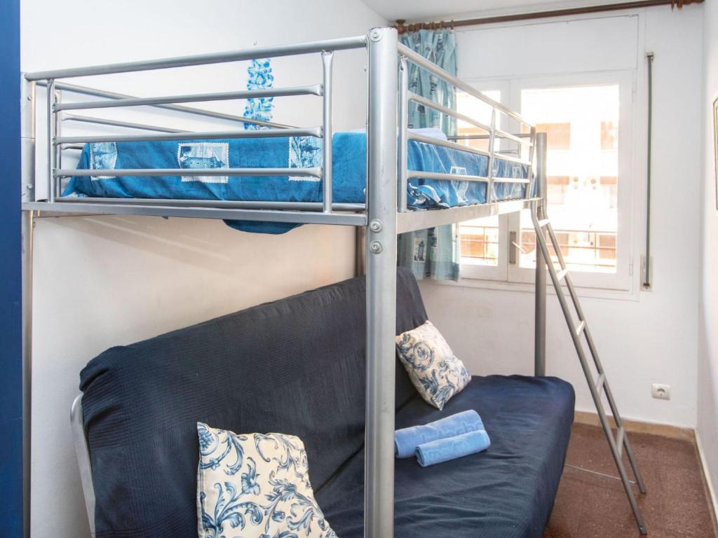 Posteľ alebo postele v izbe v ubytovaní Apartment Felix by Interhome