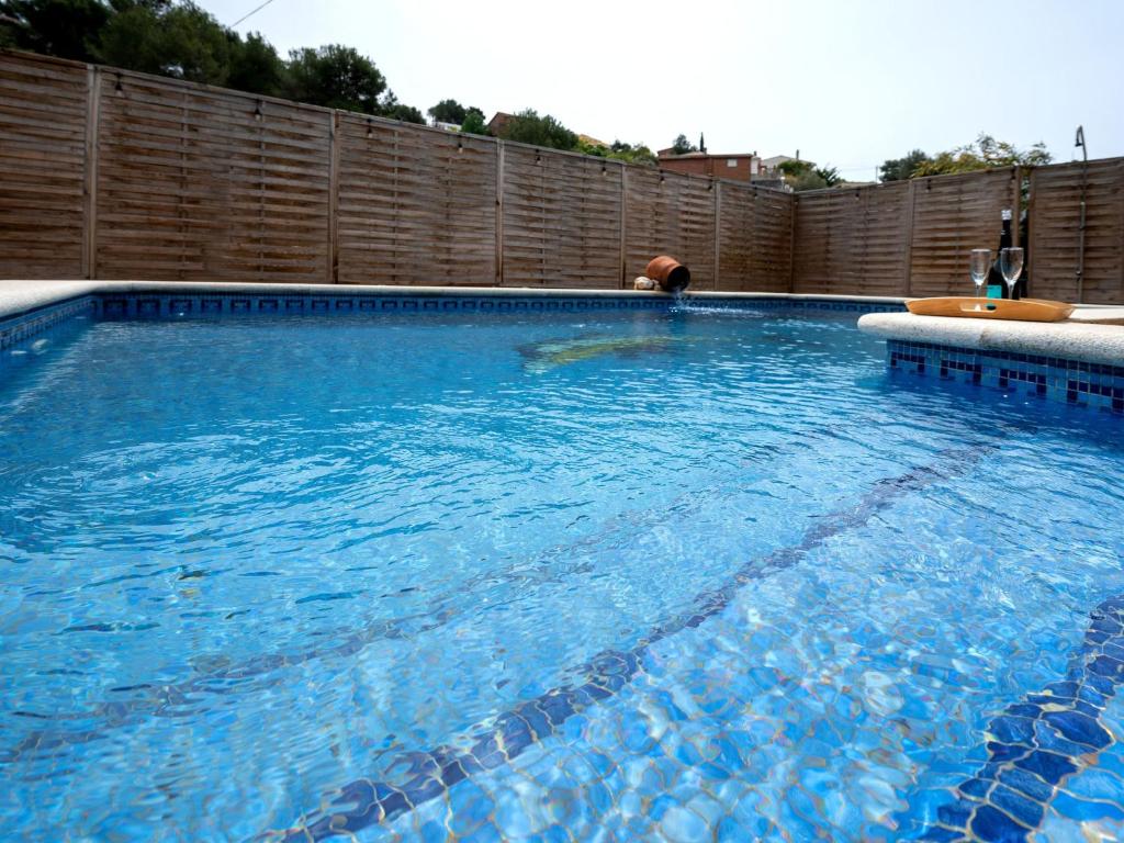 Bazén v ubytovaní Holiday Home Can Alma by Interhome alebo v jeho blízkosti