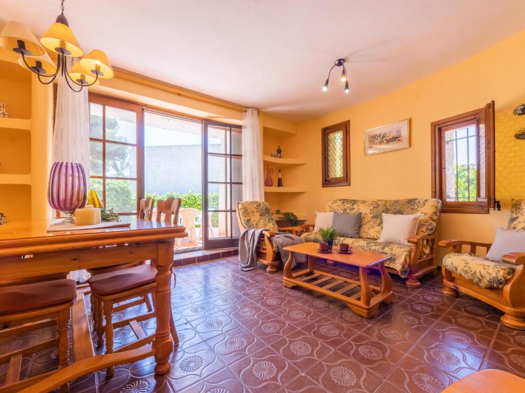 Posezení v ubytování Holiday Home Moru by Interhome