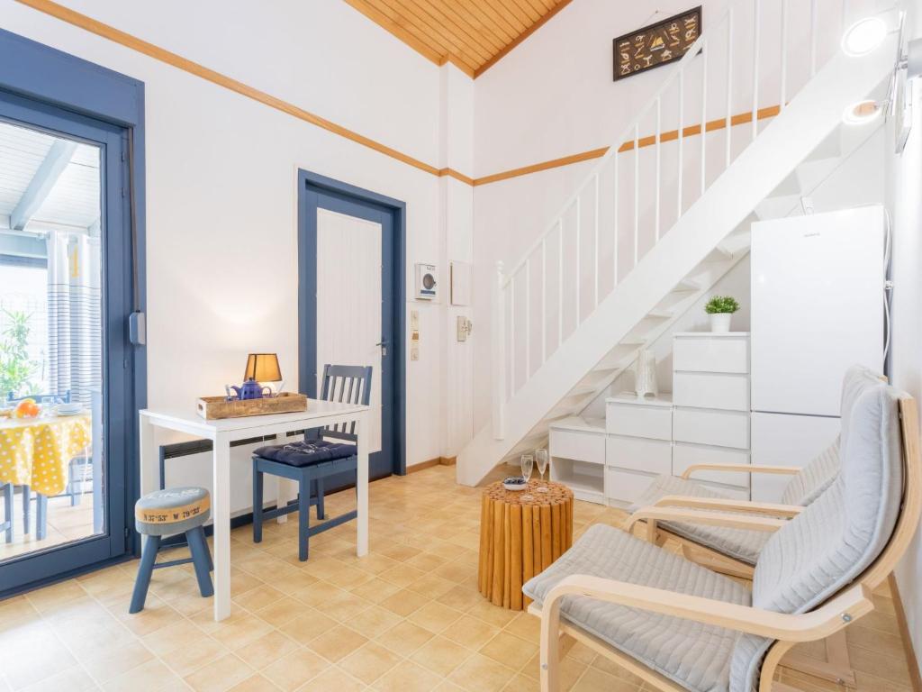 Posedenie v ubytovaní Holiday Home Le Canigounenc by Interhome
