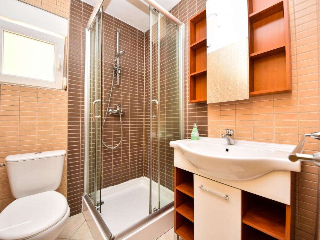 Kúpeľňa v ubytovaní Apartment Tanja-3 by Interhome