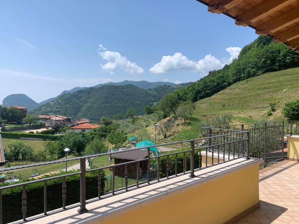 Fotografia z galérie ubytovania Holiday Home Aaron by Interhome v destinácii Tremosine Sul Garda