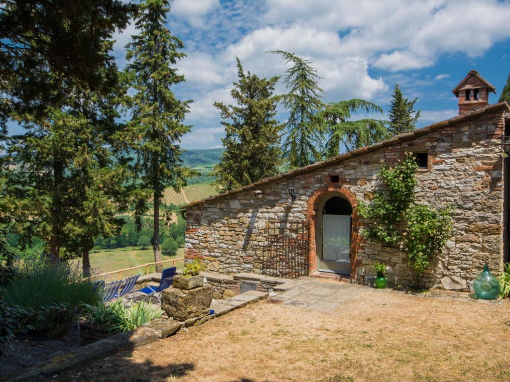 Ogród w obiekcie Holiday Home Le Bonatte by Interhome
