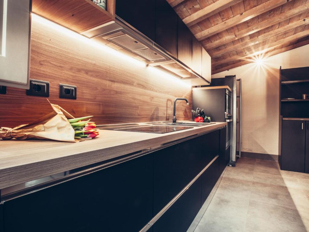 A kitchen or kitchenette at Chalet Il Talamo by Interhome