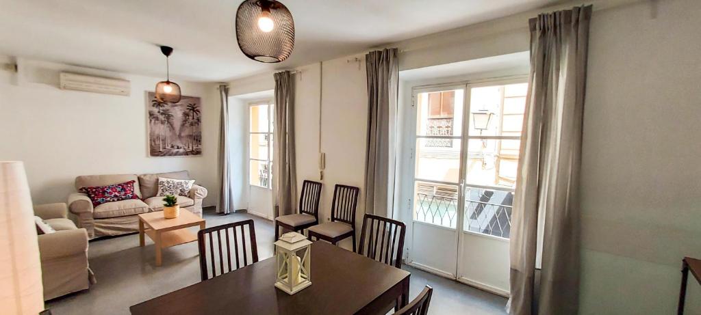 APARTAMENTO SUITE MURILLO-PLAZA DE LA MAGDALENA, Sevilla ...