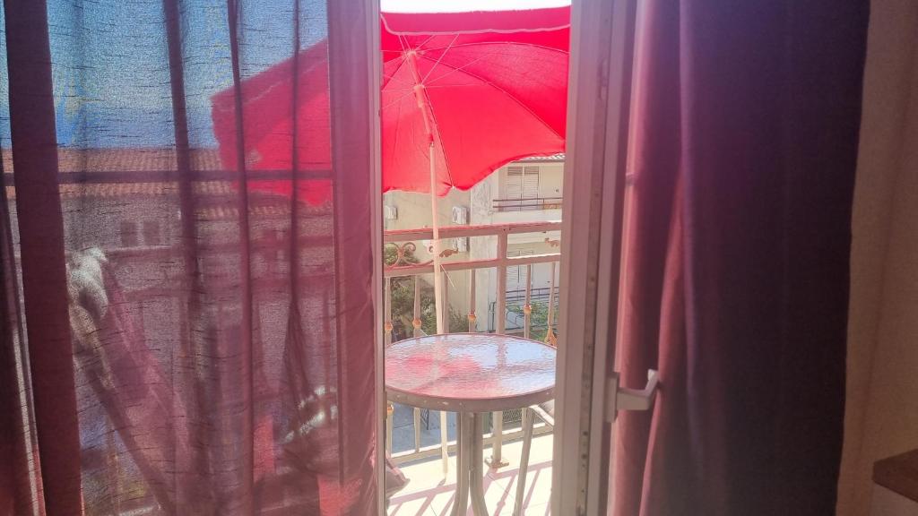 Balkón nebo terasa v ubytování Apartmani Five